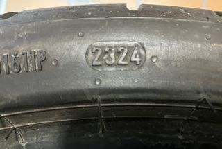2 Neumáticos Pirelli PZero R1 265/30/19  93Y