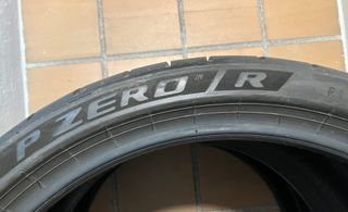 2 Neumáticos Pirelli PZero R1 265/30/19  93Y