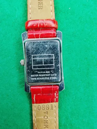 Reloj Tommy Hilfiger.