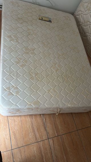 Colchón y canapé Pikolin