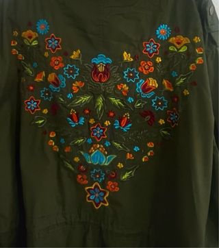 Talla 4XL. Parka ligera con capucha BEAVE SOUL.