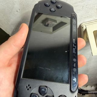 Sony PSP Street E-1004 Nera