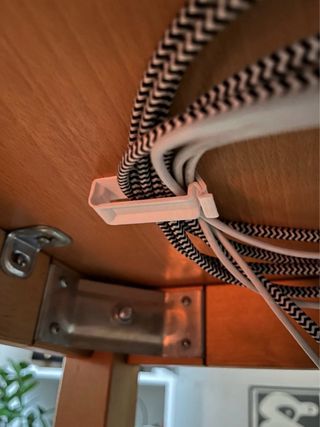 CLIP ORGANIZER PER CAVI