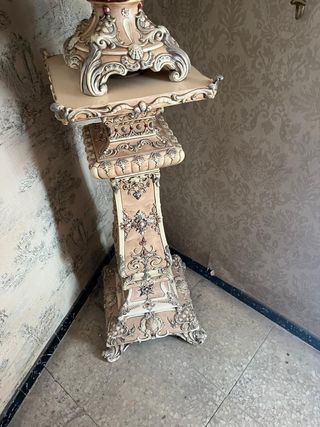 Jarrón y Pedestal Wilhelm Schiller & Sohn 1900