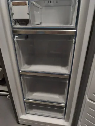 Congelador Vertical Bosch