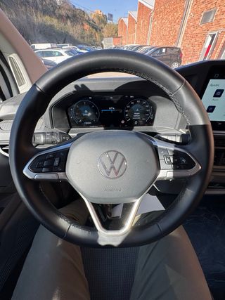 VW Caravelle T7 nuevo modelo 2.0TDi 150cv automat.