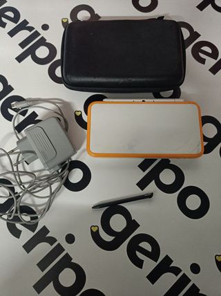 Nintendo 2DS XL Bianco Arancione
