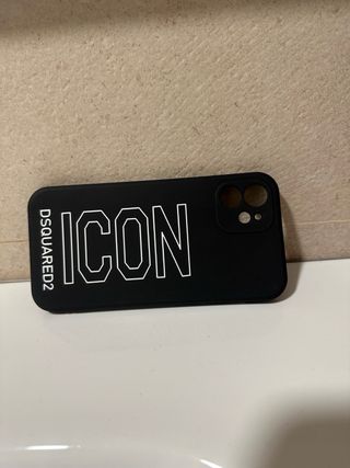 Funda iPhone 11 Dsquared2 Negra