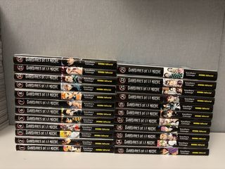 Colección completa  kimetsu no yaiba + figura