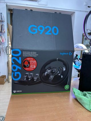 Xbox Series X + Volante Logitech G920