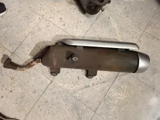 Suzuki Burgman 125 tubo de escape