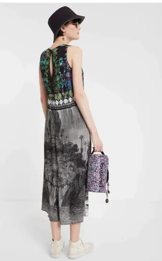 Vestido estampado multicolor desigual  T38