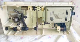 Máquina de coser Alfa