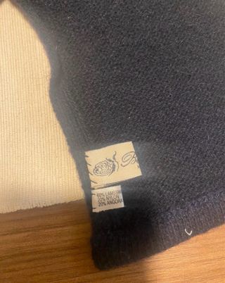 Sciarpa Blumarine in angora nera con strass