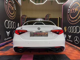 Alfa Romeo Giulia 2017