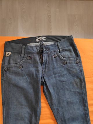 Vaqueros de Lois para Mujer.