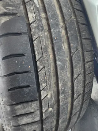 Juego llantas aluminio con neumáticos