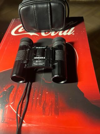 Binoculares Tasco Voyager II 8x21 con su Funda