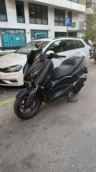 Yamaha XMAX 350cc Maxiscooter