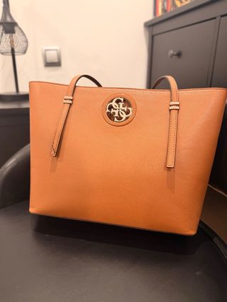 Bolso Guess marrón