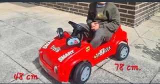 Coche de pedales para niños de 3 -4 años