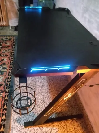 Escritorio Gaming LED