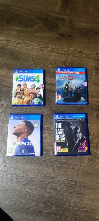 Lote 4 Juegos PS4: FIFA 22, God of War, Sims 4, th
