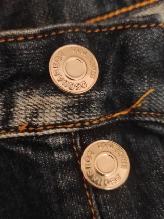 Pantalones vaqueros DSQUARED2 42