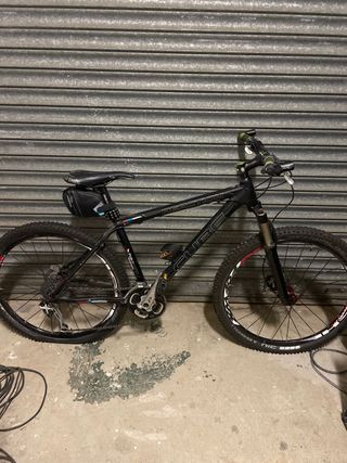 Bicicleta Cube Reaction