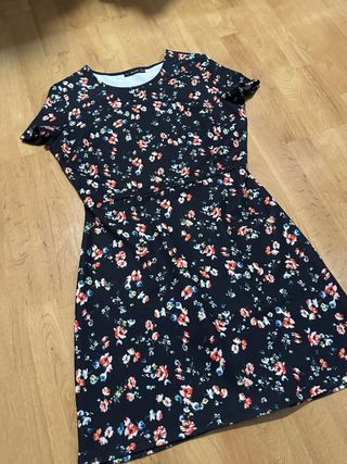 Vestido floral Bershka azul