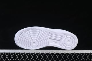 Nike Air Force 1 '07 Low Triple White