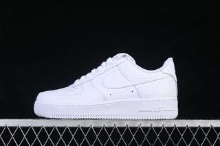 Nike Air Force 1 '07 Low Triple White