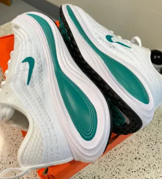 Nike Air Zoom Vomero Plus Talla 39 A Estrenar