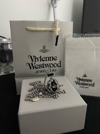 Collar Vivienne Westwood Orb Negro/Plata