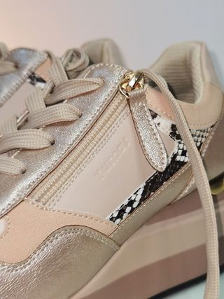 Zapato casual confort cuña y plataforma Yuma