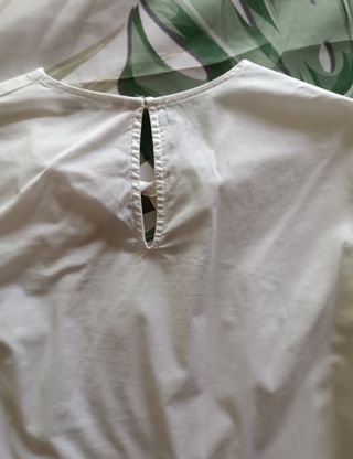 Blusa blanca Formula Joven lazo