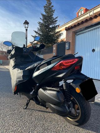 YAMAHA XMAX 300 TECHMAX