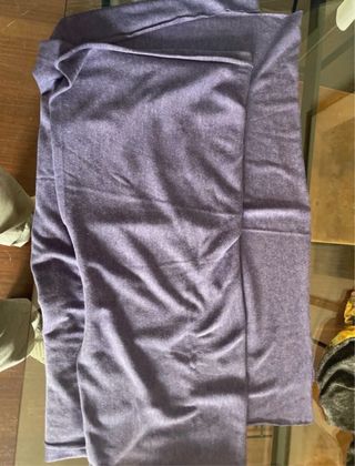 Sciarpa pesante viola molto ampia. Unisex