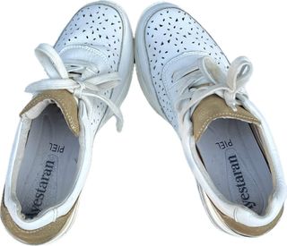 Zapatillas “ Ayestaram “