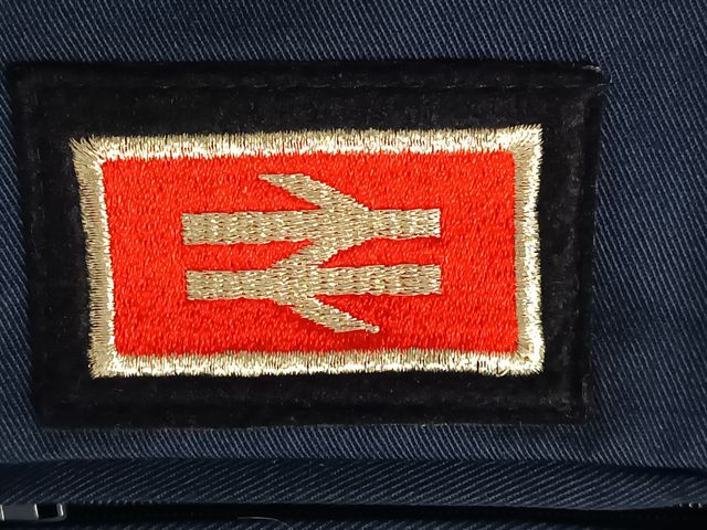 Chaqueta National Rail (Ferrocarriles UK)