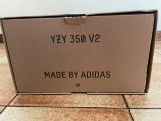 Adidas Yeezy Boost 350 V2 Grigio Beluga HQ7045