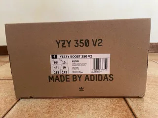 Adidas Yeezy Boost 350 V2 Grigio Beluga HQ7045