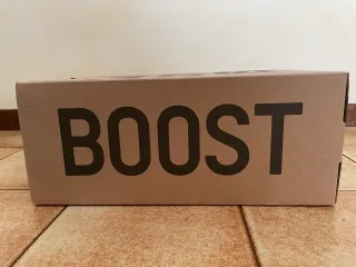 Adidas Yeezy Boost 350 V2 Grigio Beluga HQ7045