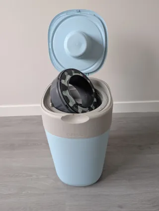 Papelera de pañales Tommee Tippee
