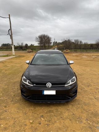 Volkswagen Golf 7.5 R 310 automático 2017