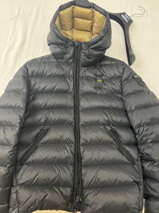 Blauer plumífero negro