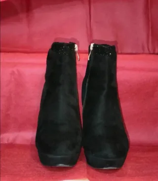 Tronchetti camoscio tacco 11cm plateau n.35