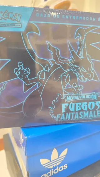 Pokemon Caja Entrenador Élite Fuego Fantasmal