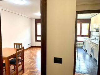 Piso en alquiler en Milán - Pumarín - Teatinos en Oviedo