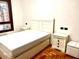 Piso en alquiler en Milán - Pumarín - Teatinos en Oviedo